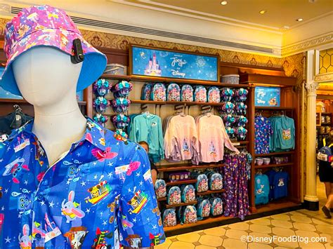 5 Essential Disney World Souvenirs - Disney by Mark