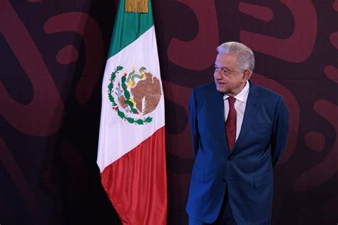 AMLO analiza intervención de la FGR por asesinato de Camila y