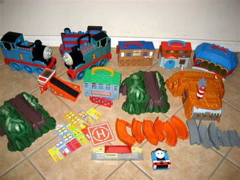 15 TOY TRAIN ACCESSORIES FOR THOMAS & BRIO SETS for Sale in Orlando, Florida Classified ...