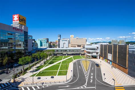 秋田駅西口駅前広場