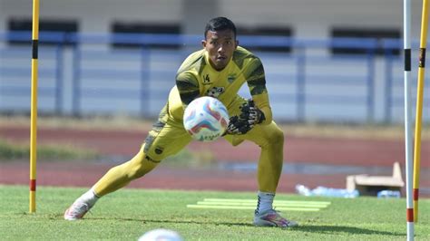 Teja Paku Alam Akui Ada Persaingan Setelah Persib Rekrut Kiper Asing