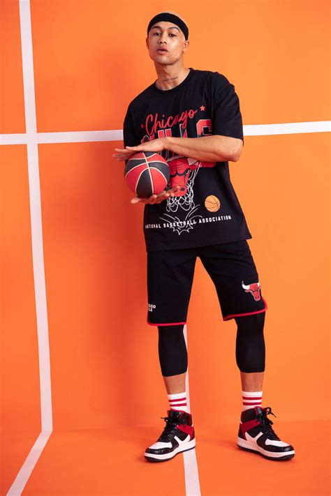 Siyah Erkek DeFactoFit NBA Chicago Bulls Oversize Fit Bisiklet Yaka