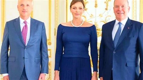 Charlene de Monaco et Albert II apparaissent très joyeux lors dune