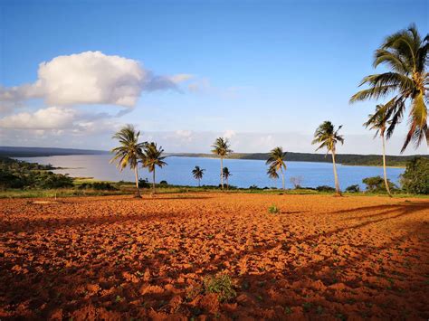 Inhambane Holidays | Travel Guide to Mozambique