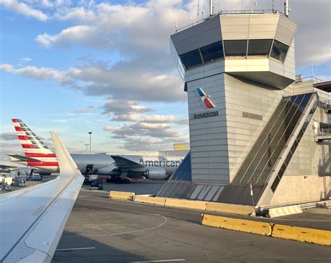 How Much Does American Airlines Charge For Pets