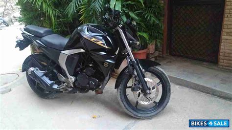 Used 2015 Model Yamaha Fz Fi V2 For Sale In New Delhi Id 212632 Black Colour Bikes4sale