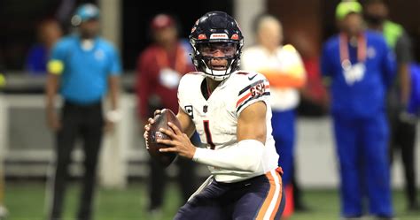 Bears Justin Fields Reportedly Apologized To Defense After Loss To