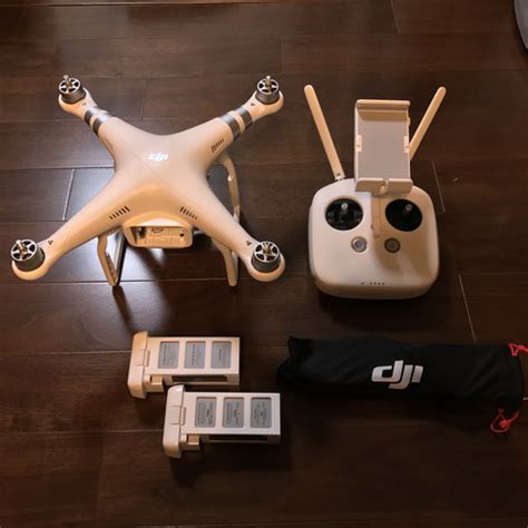 Dji Phantom 3 Advanced ファントム ドローン たろぶー 原宿のラジコンの中古あげます・譲ります｜ジモティーで不用品の処分