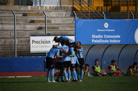 Calcio Eccellenza Super Fbc Saronno Stesa La Vergiatese Fotogallery