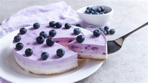 Rezept Leichte Blaubeer Joghurt Torte Aus Dem K Hlschrank Stern De