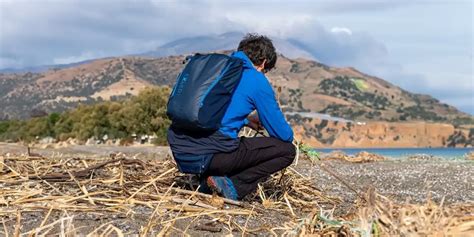 How to Choose a Waterproof Backpack for Hiking