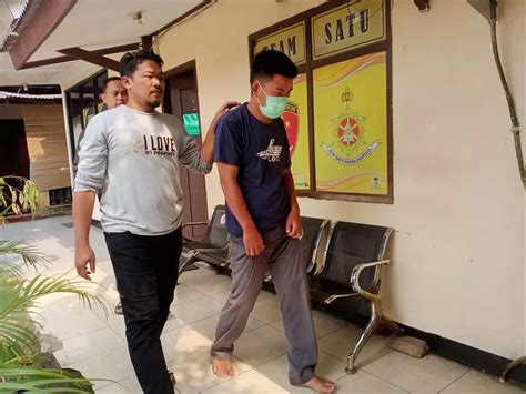 Tertangkap Tangan Pencuri Ponsel Di Tangerang Diamuk Massa