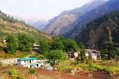 Top Tourist Places Offbeat Places In Urgam Valley