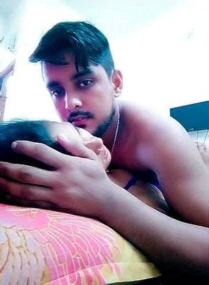 Desiを視聴 Couple Boyfriend Girlfriend Bbw Porn SpankBang