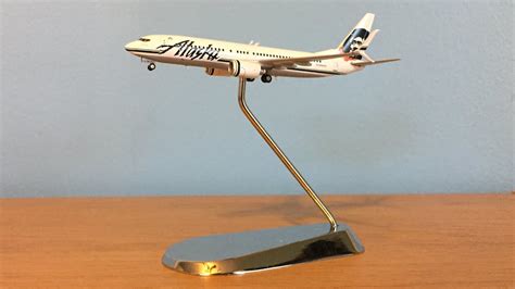 Gemini Jets Alaska Airlines 737 800 1400 Scale Review Youtube