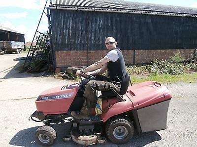 Honda Hydrostatic 2213 Ride On Mower Lawnmowers 247