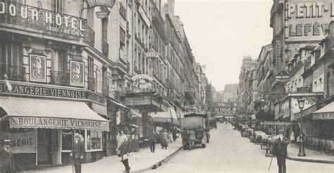 File:Paris Montmartre in 1925.jpg - Wikimedia Commons