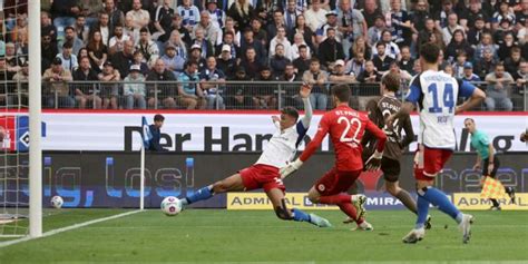 1 0 Derbysieg HSV Vertagt Aufstieg Von Stadtrivale St Pauli