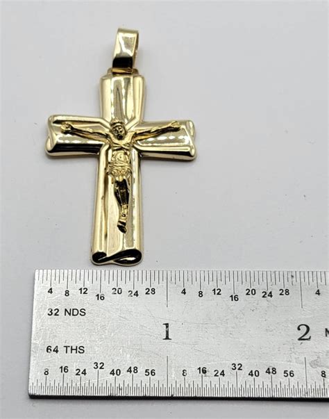 14k Yellow Gold Crucifix Pendant Avenue Shop Swap And Sell