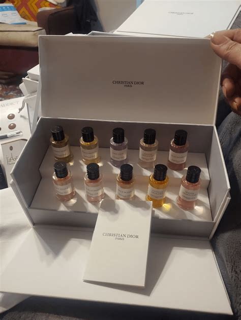 Coffret Découverte De La Collection Dior Privée Je Cherchais Un Parfum Signature Mais Je Suis