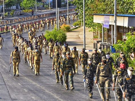 Pune Lockdown Pune Police Conducts Road March To Spread Awareness On