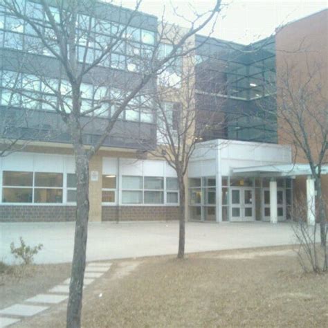 Earl Haig Secondary School - Willowdale - 3 tips