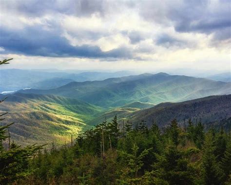 The 17 Best Hikes in the Smoky Mountains