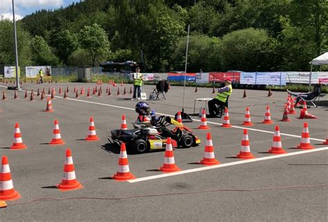 Joleka F Rdert Jungen Kart Slalom Nachwuchs Joleka Einfach Besonders