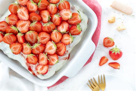 Lichtere Tiramisu Met Aardbeien Kokerellen Snel Gezond En Gemakkelijk