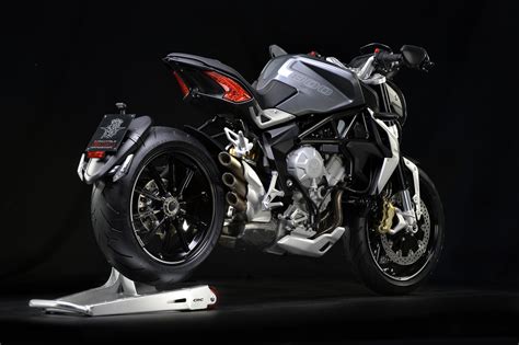 MV Agusta Brutale 800 Dragster Unveiled Autoevolution