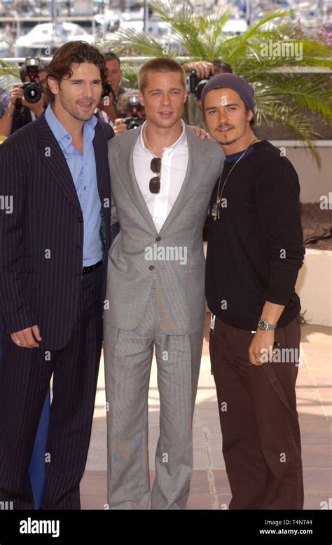 Cannes France Mai Brad Pitt En Gris Orlando Bloom Avec