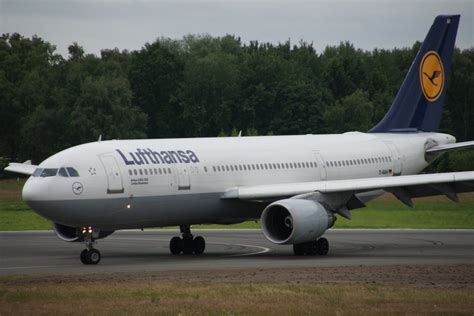 A300 600b4 D Aiah Der Lufthansa Auf Dem Flughafen Hamburg Flugzeug