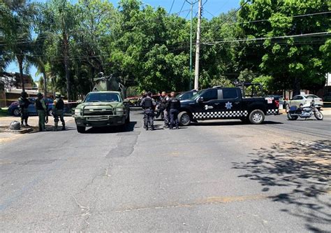 Balacera En Zapopan Hallaron Armas Uniformes Y Drogas En Una Casa De