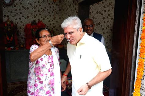 Delhi Finance Minister Kailash Gahlot With His Mother Offers Prayers To