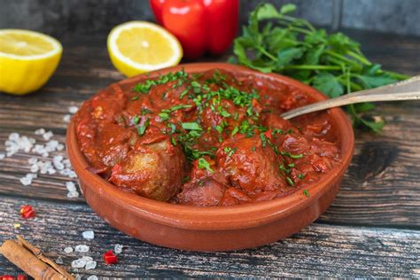 Albondigas Rezept spanische Hackbällchen in Tomatensauce tastybits