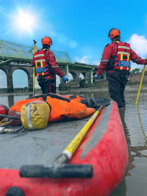 Mud Rescue – Silver Jubilee Bridge | Commercial Boat Services