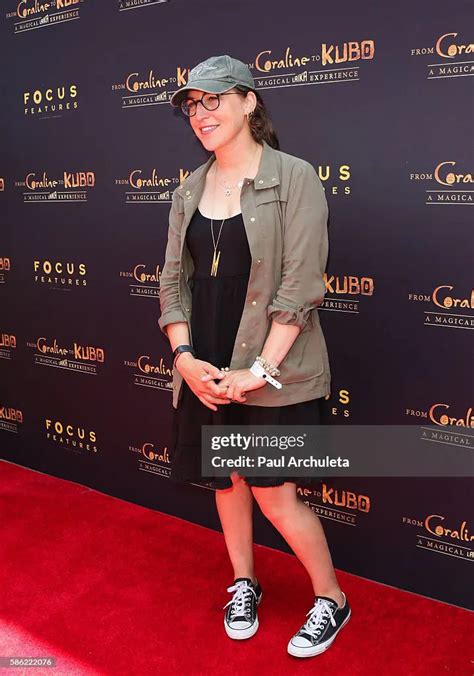 50 Mayim Bialik Sexy And Hot Bikini Pictures Livinlavidalowcarb