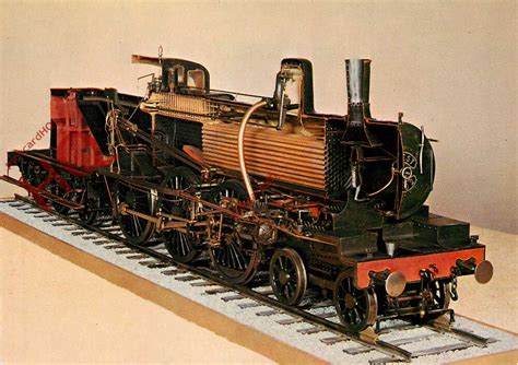 4-6-0 French Compound Locomotive (model) : r/ThingsCutInHalfPorn