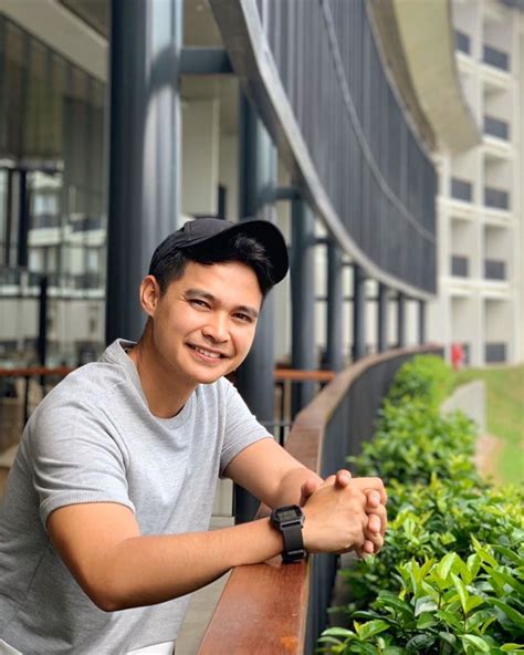 Genap Tahun Potret Aiman Ricky Aktor Ftv Yang Makin Menawan