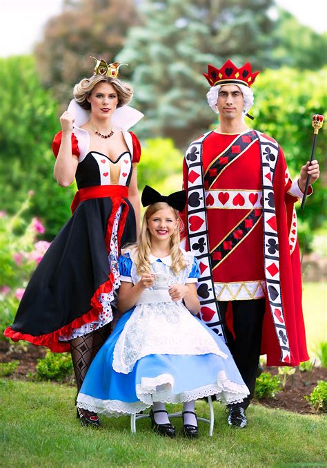 Plus Size Flirty Queen of Hearts Women's Costume | Alice in Wonderland Costumes