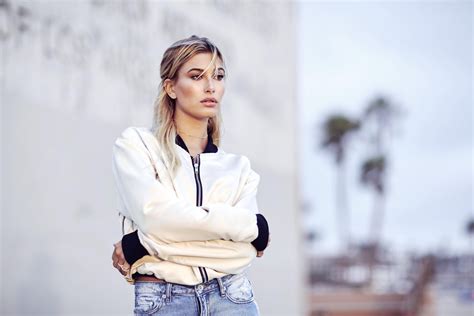 Download Celebrity Hailey Baldwin 4k Ultra Hd Wallpaper