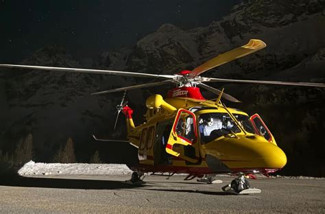 Elisoccorso Notturno In Minuti Dallallarme A Cervinia Per Un