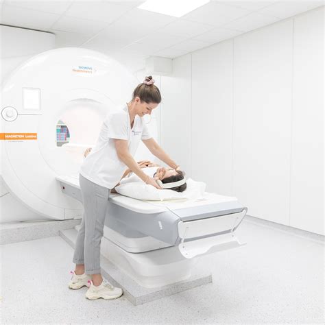 Magnetresonanztomografie Mrt Diagnosehaus Ihre Radiologie In