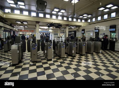 Embankment underground (tube) station, London, England Stock Photo - Alamy