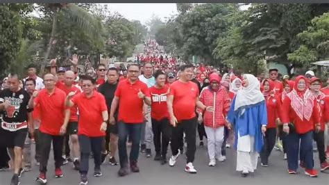 Steven Kandouw Ukir Sejarah Jalan Sehat Di Kotamobagu Ribuan