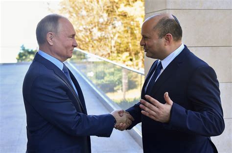 Russia S Putin Hosts Israeli Pm Bennett The Independent