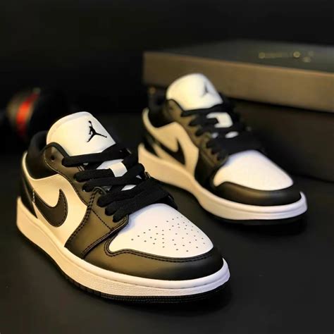 Giày Nike Air Jordan 1 Low Panda Dc0774 101 Hệ Thống Phân Phối Air