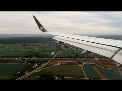 Onboard Eurowings BVB MannschaftsAirbus Landing Stuttgart Airport