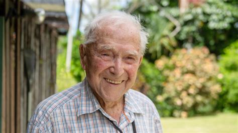 World War Ii Veteran Leonard Lister Shares Life Of Memories As He Turns