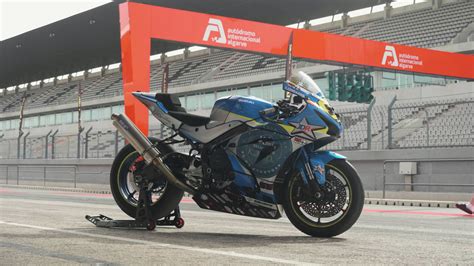 Knox Gsxr R Superstock Bike First Ride Report From Portimao Knox